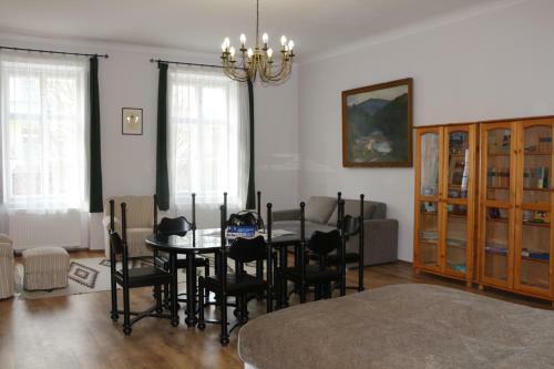 Hanga Apartman, K?szeg