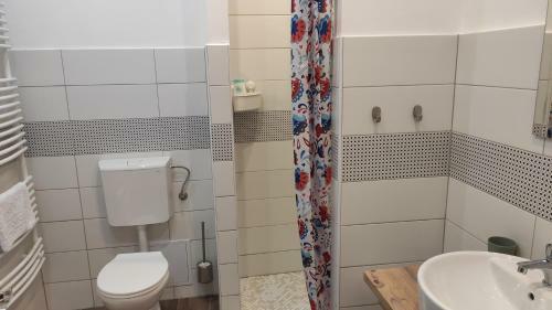 V�rfal Apartman