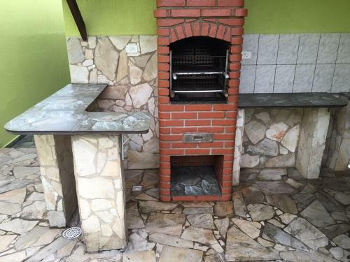Casa Com Piscina � Menos de 100 Metros Da Praia