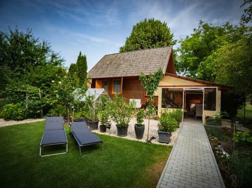 Hunting Lodge Lip�t