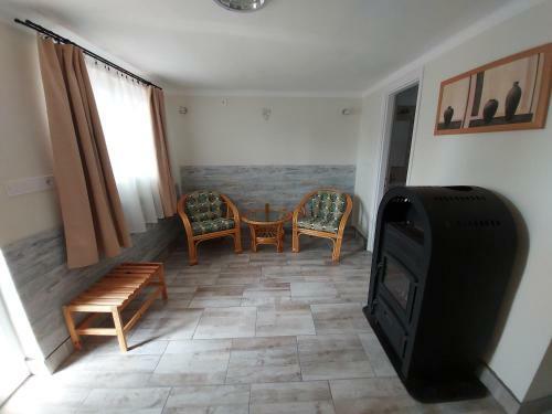 Laurus Vend�gh�z