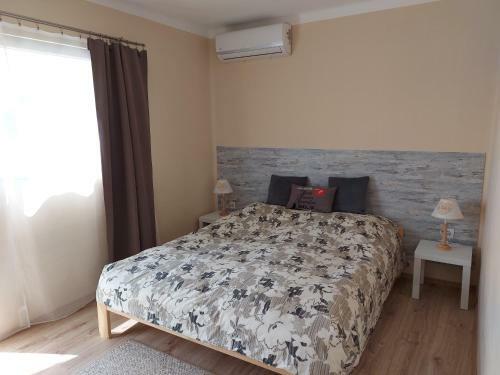 Laurus Vend�gh�z