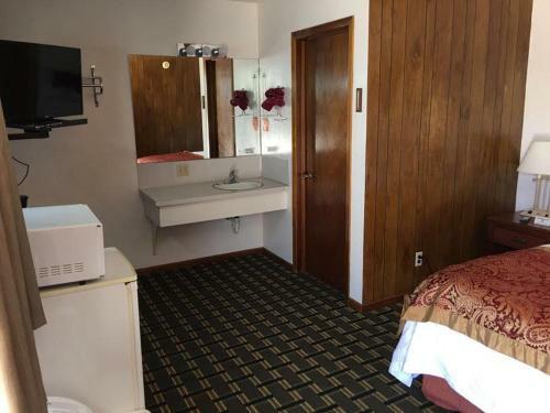 Big 12 Motel
