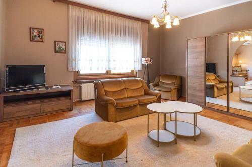 Pelsoart Apartments