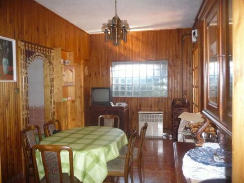 M�rta Vend�gh�z