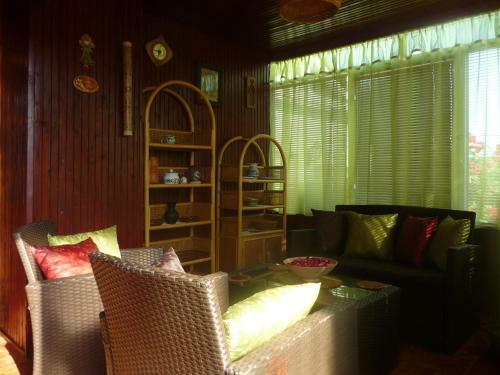 M�rta Vend�gh�z