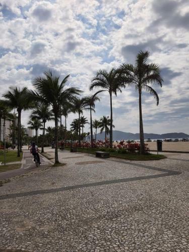 Lindo Apartamento Guilhermina Vista Para O Mar E Internet
