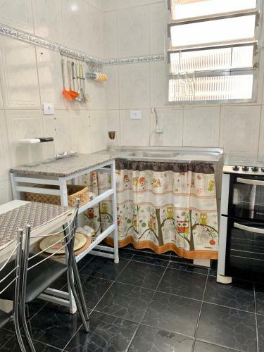 Apartamento T�rreo/30 Mts Da Praia
