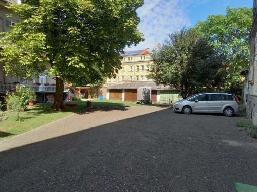 Elizabeth Apartman