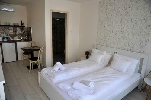 Hostal River Apartment