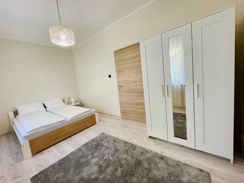 V�r�smarty Apartman