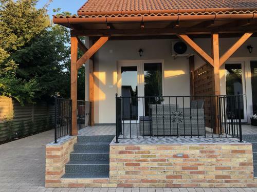V�r�smarty Apartman