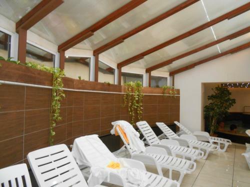 Pallace Wellness Apartment