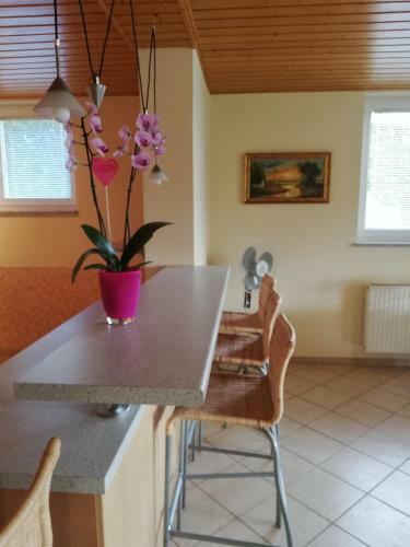 Lena Apartman