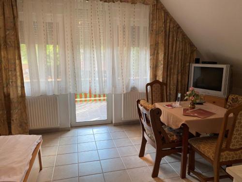Apartments In Heviz/balaton 39945