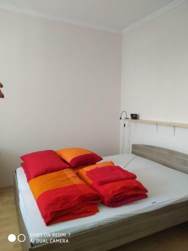 Kira Apartman