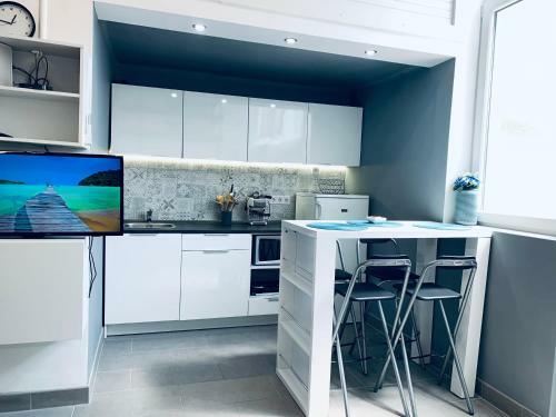 Cornflower Apartment