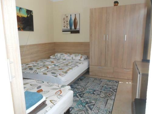 Zs�ka Apartman
