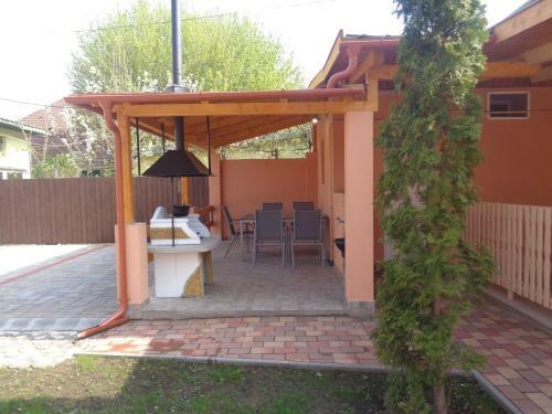 Irisz Apartman Hajd�szoboszl�