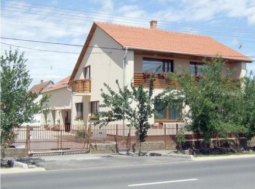 Hostal Aura Vend�gh�z