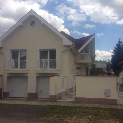 Apartamento �lomh�z