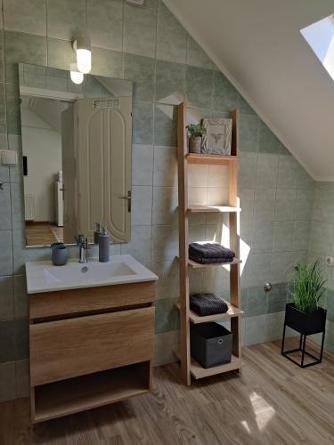 East Side Corner - Apartment 2
