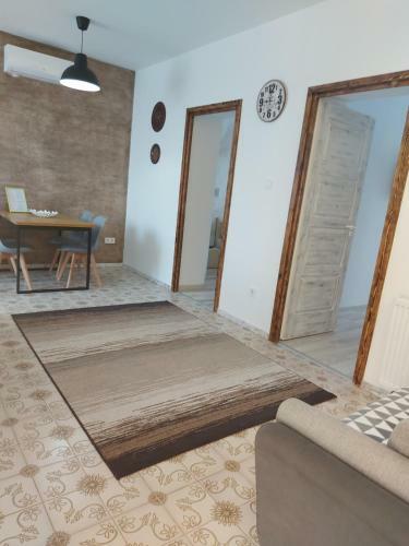 Central Lux Apartments