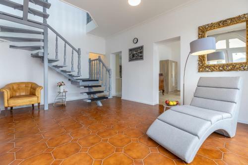 Compass Apartmanok I
