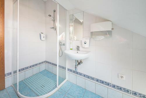 Hostal Arti Minijos