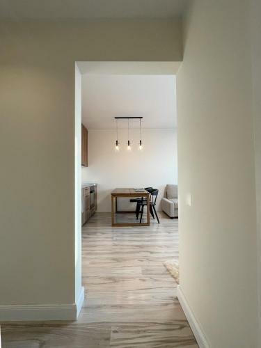 Bright Apartment In Ukmerge