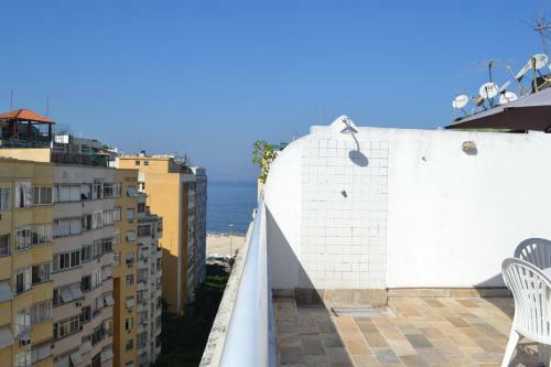 Roxy Apartments