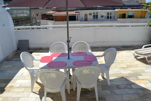 Roxy Apartments