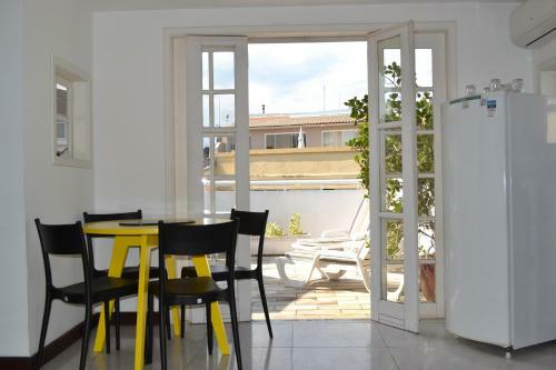 Roxy Apartments