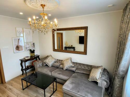 E. D. Angel Wing Apartment