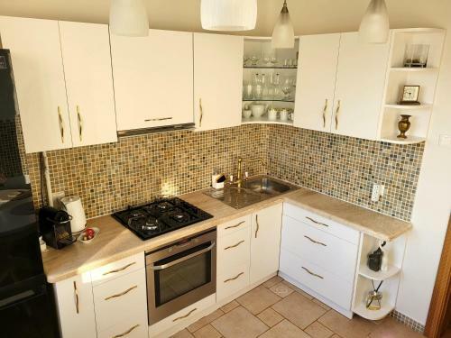E. D. Angel Wing Apartment