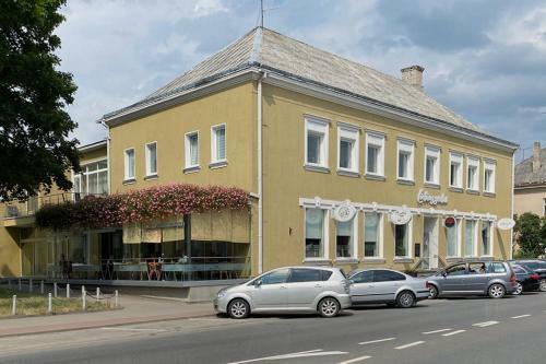 Brut Wine Hotel