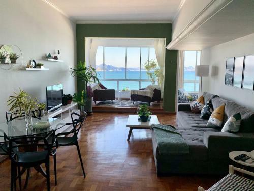Copacabana Sea View Apartament