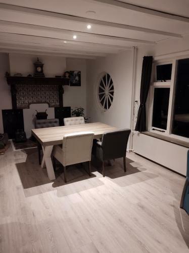 Villa Table D'h�te
