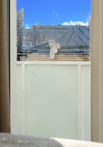 Center Apartment 10a