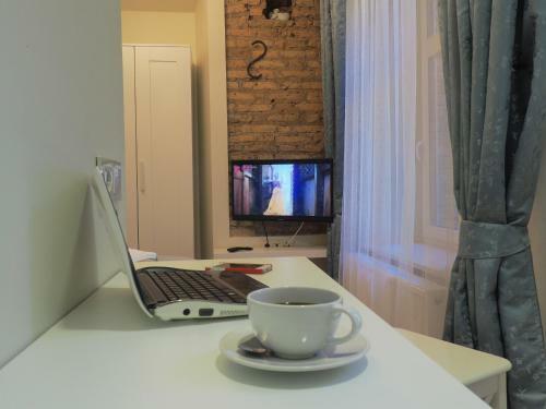 Emi Apartment