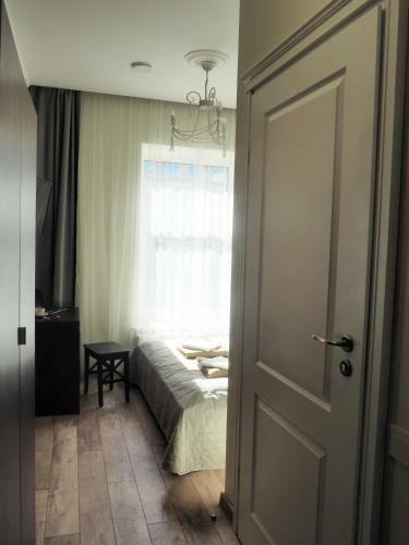 Emi Apartment