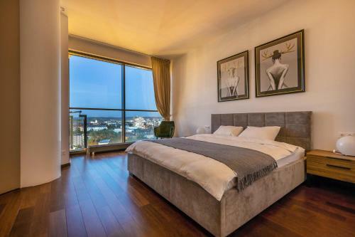 Luxury Panoramic Vilnius Apartment