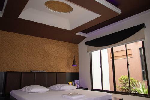 Hotel Allure Motel