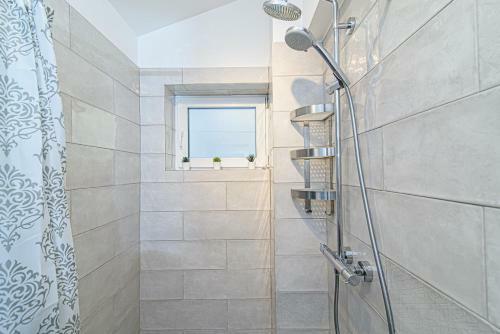 2 Floors New Town Apartment By Urban Rent