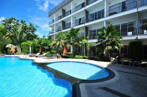 Bs Premier Airport Hotel