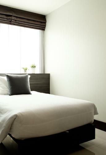 Hotel Crystal Suites