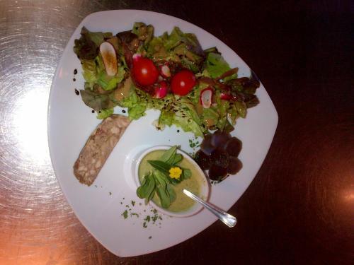 Hotel Logis H�tel Beaus�jour