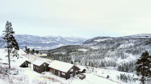 Tiny Mountain Cabin With A Panoramic View