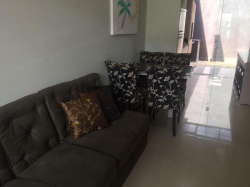 Casa Enseada Pr�ximo Ao Mar E Com�rcios