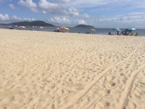 Casa Enseada Pr�ximo Ao Mar E Com�rcios